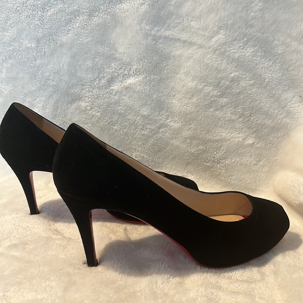 Size 37 US 6.5 Black Suede Louboutin Heels